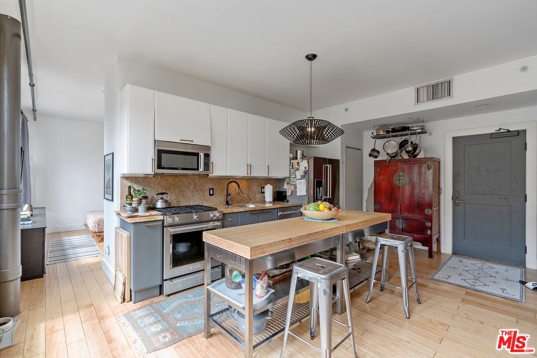 460 South Spring Street, Unit 1210 Los Angeles, CA 90013 - Photo 4 of 22