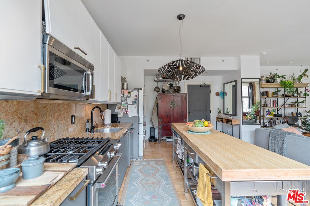 460 South Spring Street, Unit 1210 Los Angeles, CA 90013 - Photo 5 of 22