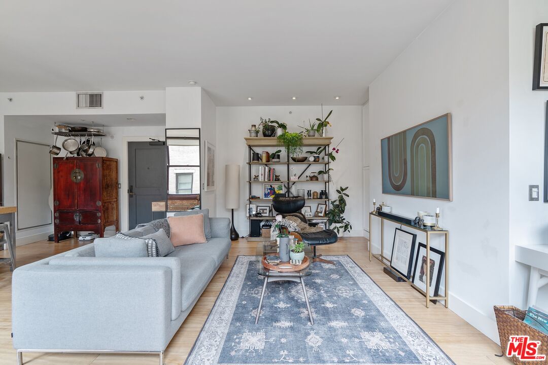 460 South Spring Street, Unit 1210 Los Angeles, CA 90013 - Photo 8 of 22