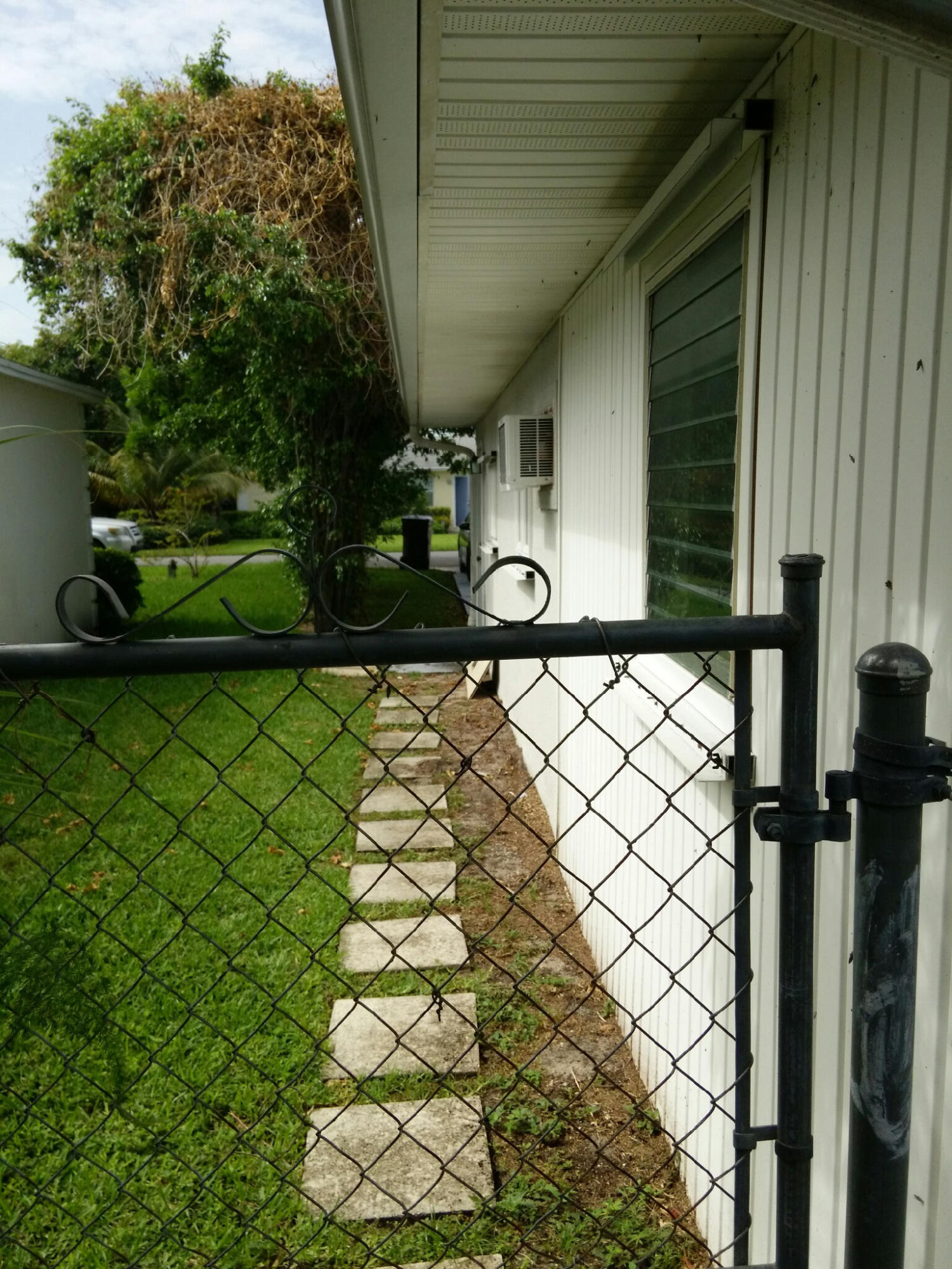 337 Glenn Road West Palm Beach, FL 33405 - Photo 19 of 19 IMG_20150630_1037176_rewind