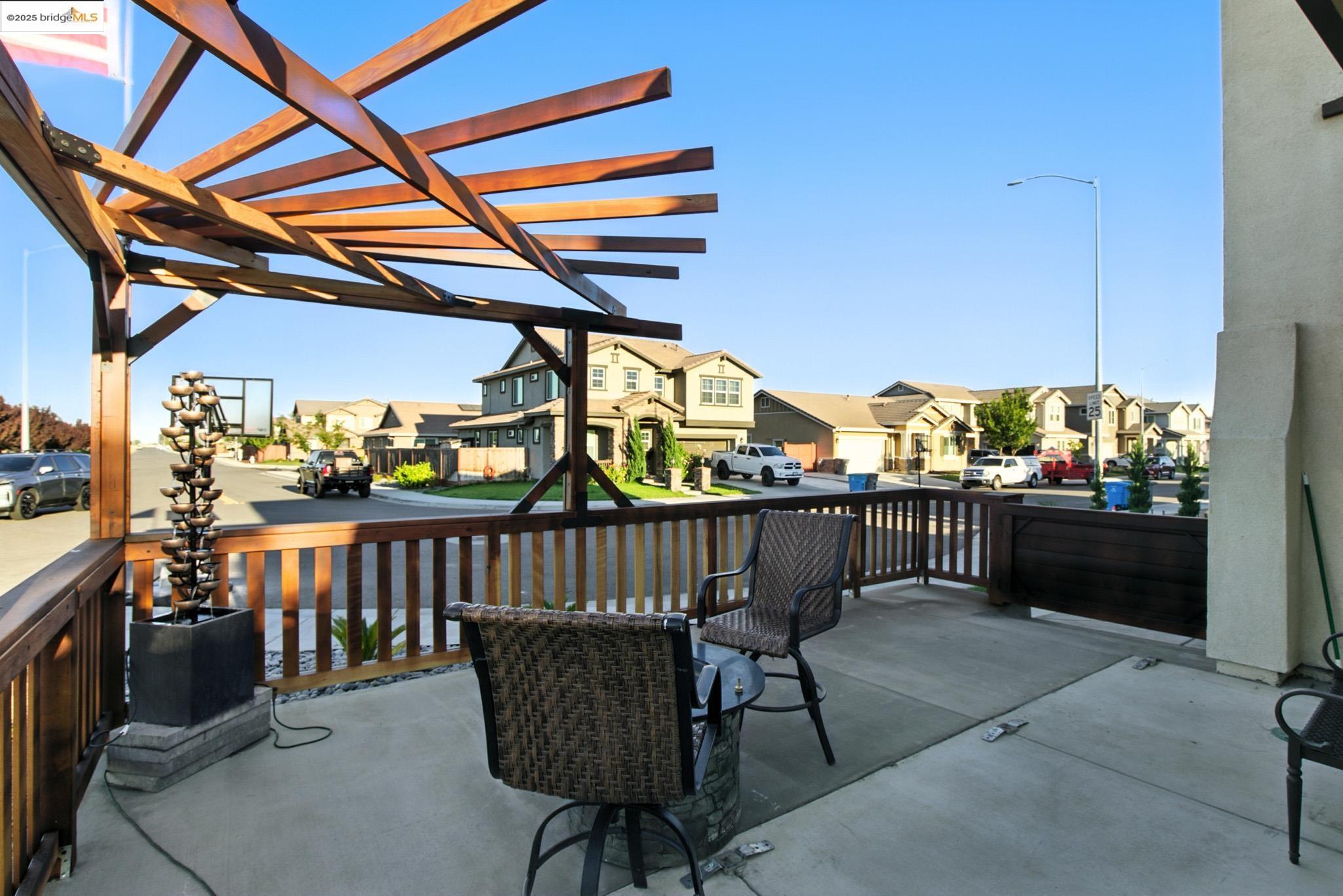 536 Aster Street Vacaville, CA 95688 - Photo 6 of 53 View of patio / terrace featuring a residential view