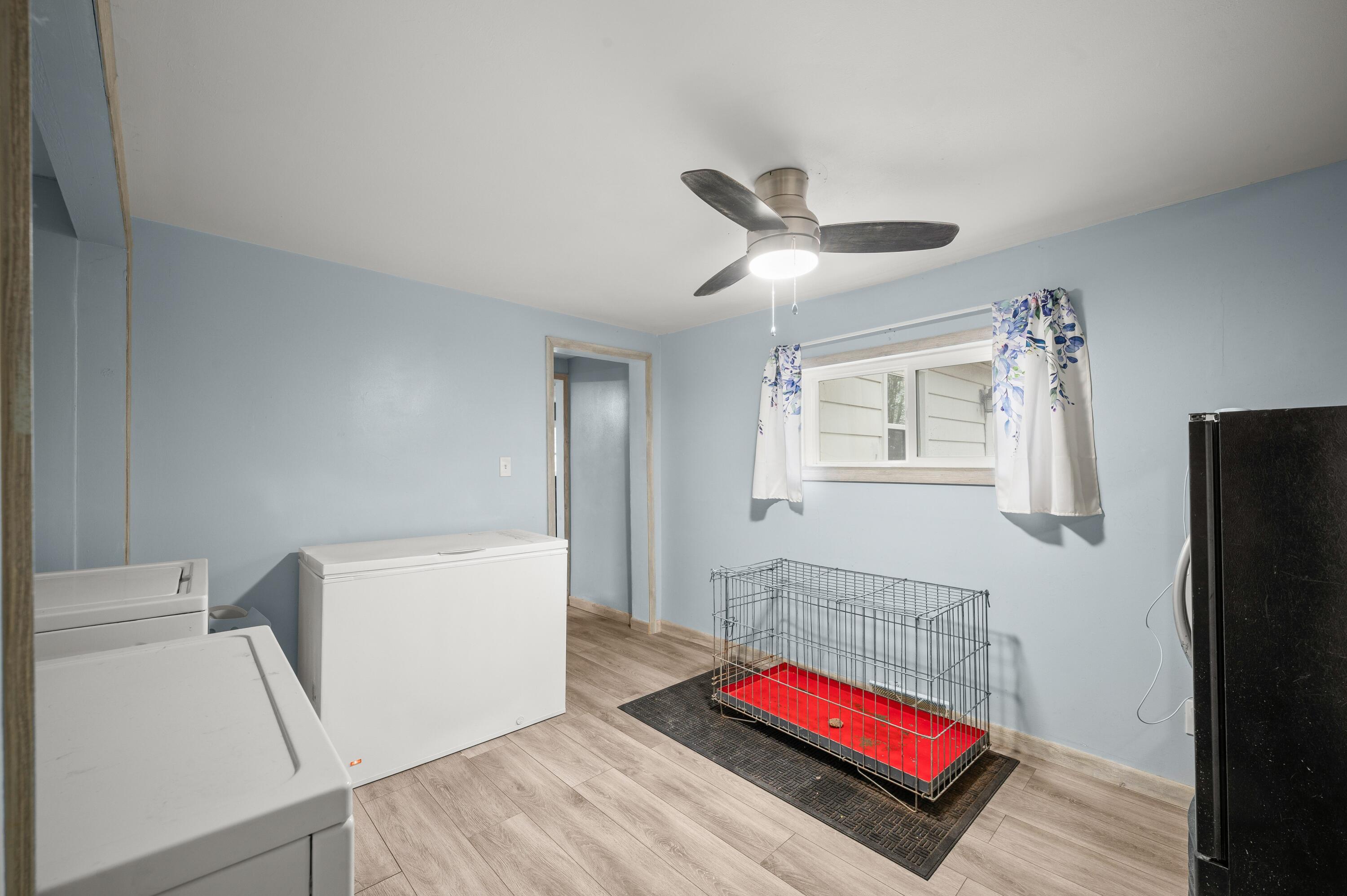 460 Green Street Constantine, MI 49042 - Photo 23 of 42 Laundry Room