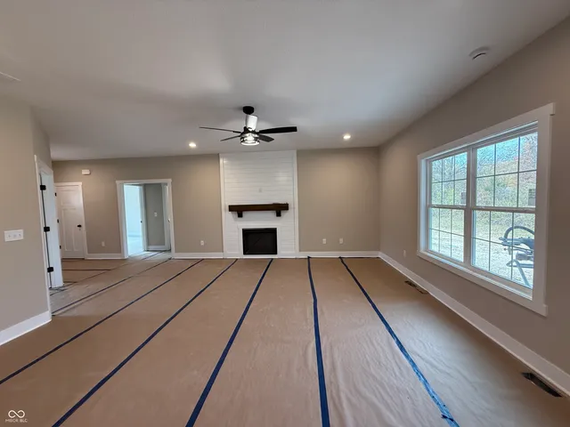 $359,000 | 12158 Spg Crk Drive, Covington, IN 47932