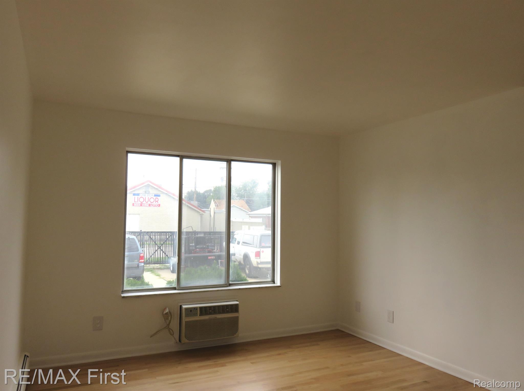 15219 East 9 Mile Road, Unit 1A Eastpointe, MI 48021 - Photo 5 of 16 Gallery Image 5