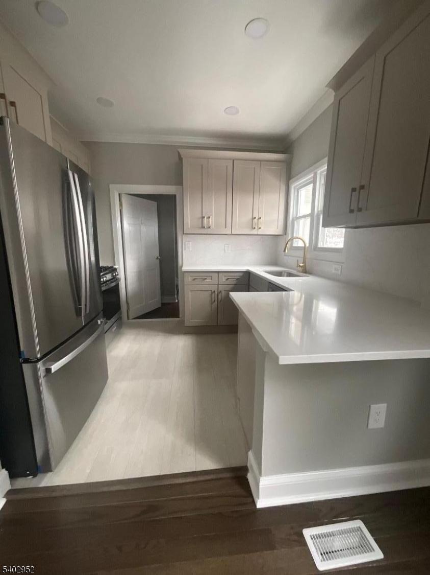 141 Linden Street Bridgewater, NJ 08807 - Photo 6 of 29