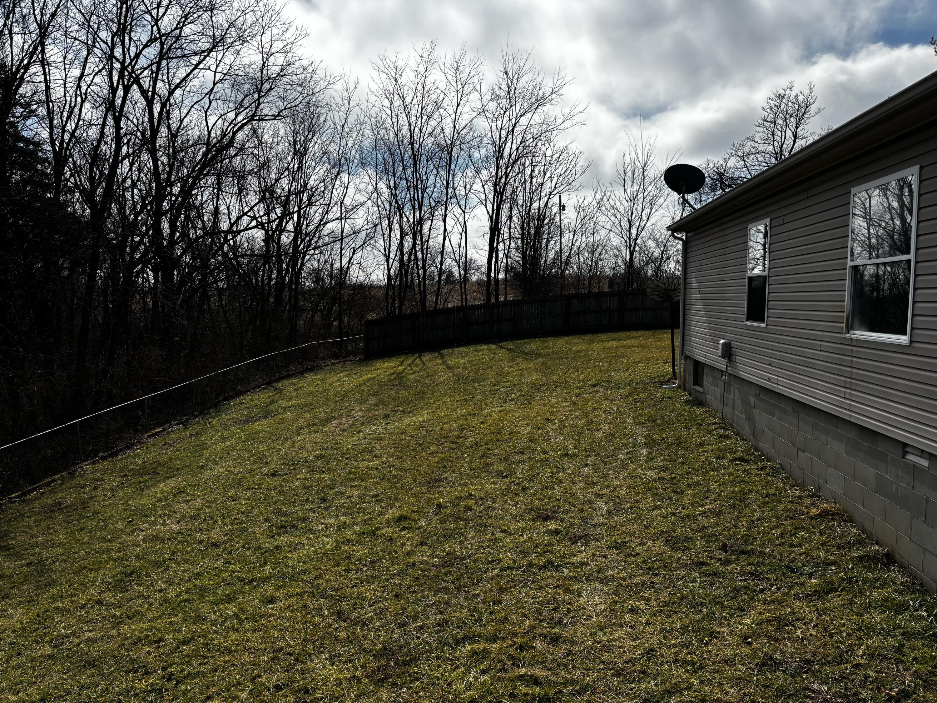 2463 Kings Ridge Road Carrollton, KY 41008 - Photo 40 of 41 IMG_3592