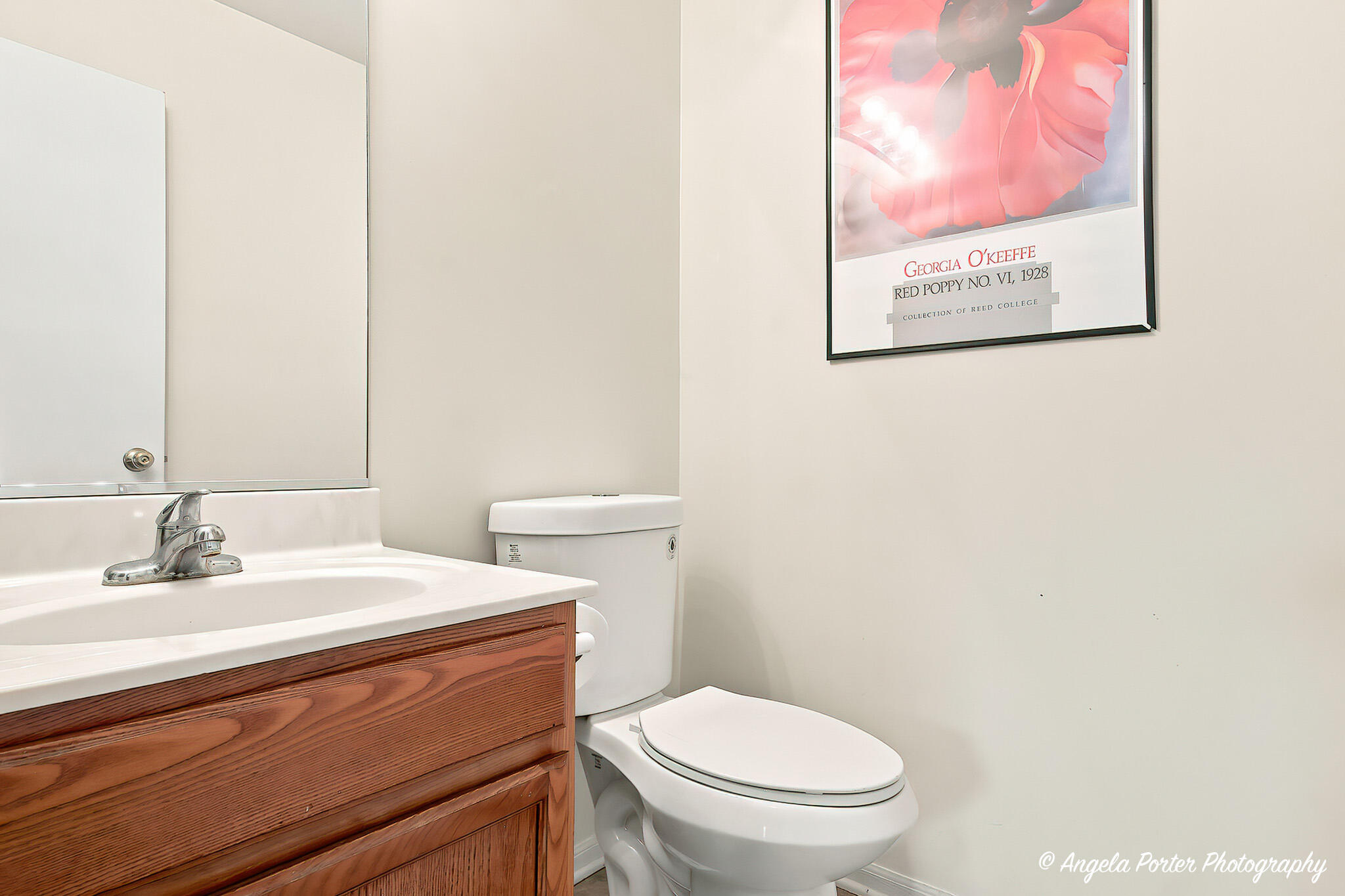 1400 Hunters Ridge Drive, Unit 113 Genoa City, WI 53128 - Photo 9 of 18 Main Floor Bathroom