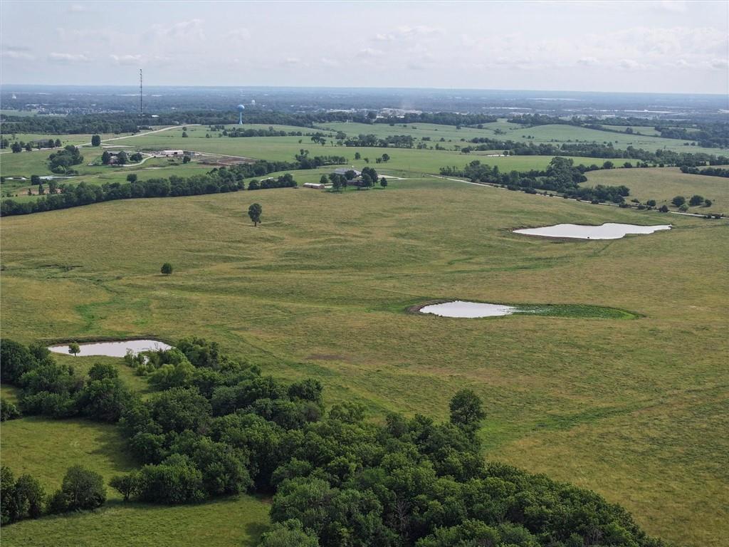2220 Louisiana Road Ottawa, KS 66067 - Photo 11 of 13