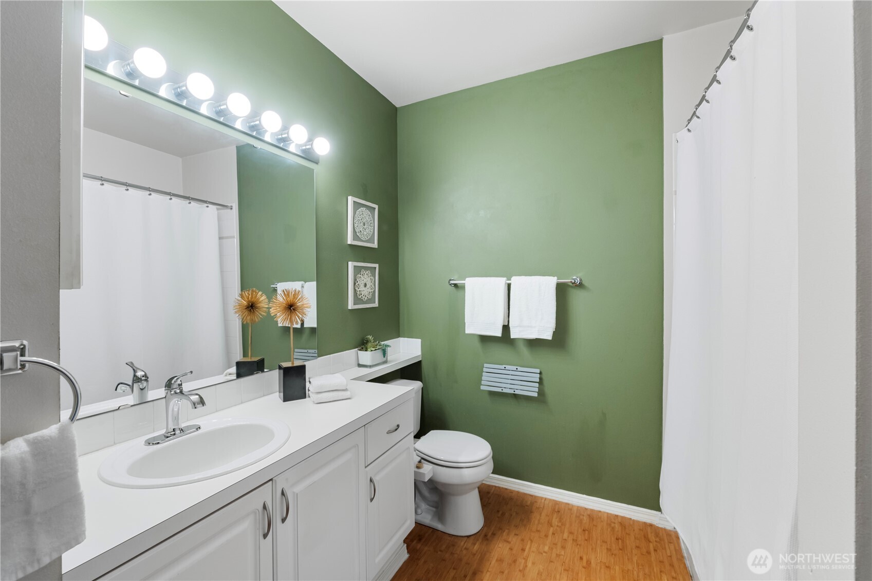 3221 Southwest Avalon Way, Unit 413 Seattle, WA 98126 - Photo 17 of 31