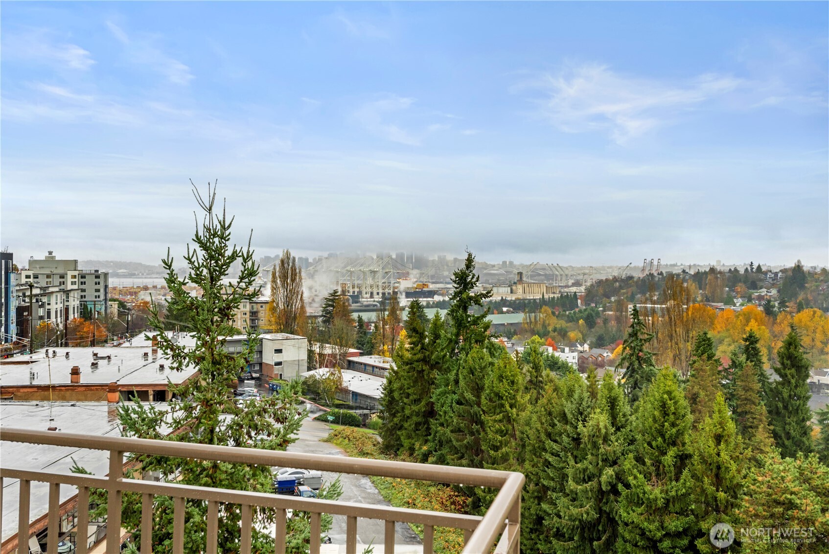 3221 Southwest Avalon Way, Unit 413 Seattle, WA 98126 - Photo 22 of 31