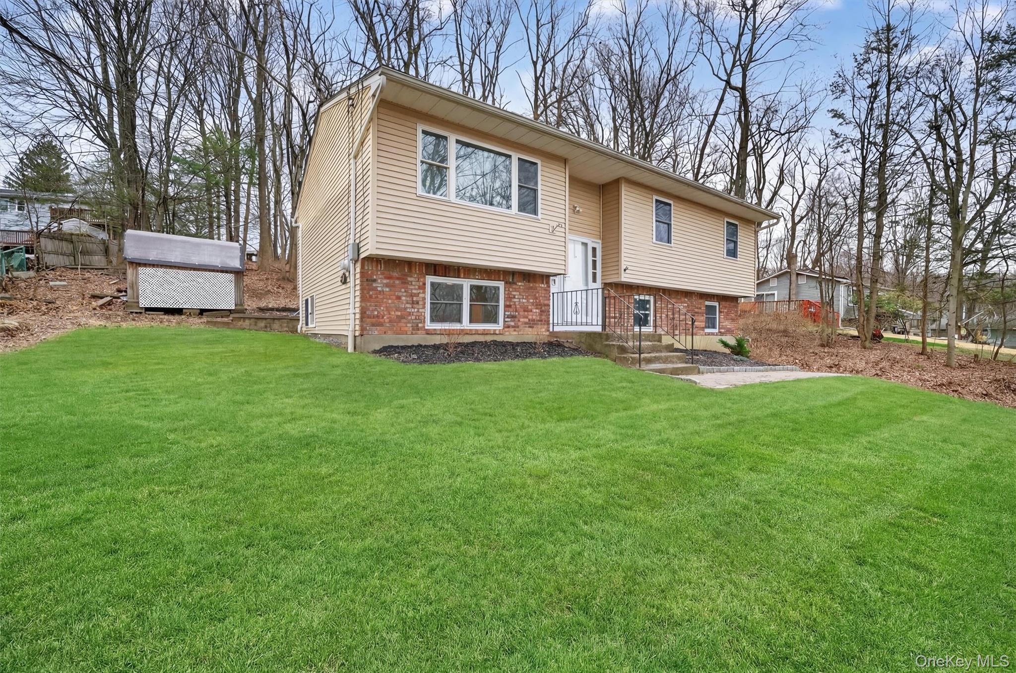 28 Olympus Road Highland Mills, NY 10930 - Photo 4 of 31