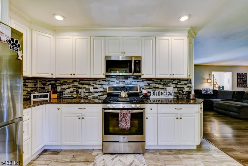 77 Marion Avenue Butler, NJ 07405 - Photo 25 of 46