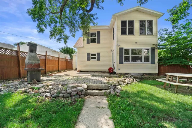 $239,900 | 2929 South 48th Street, Milwaukee, WI 53219