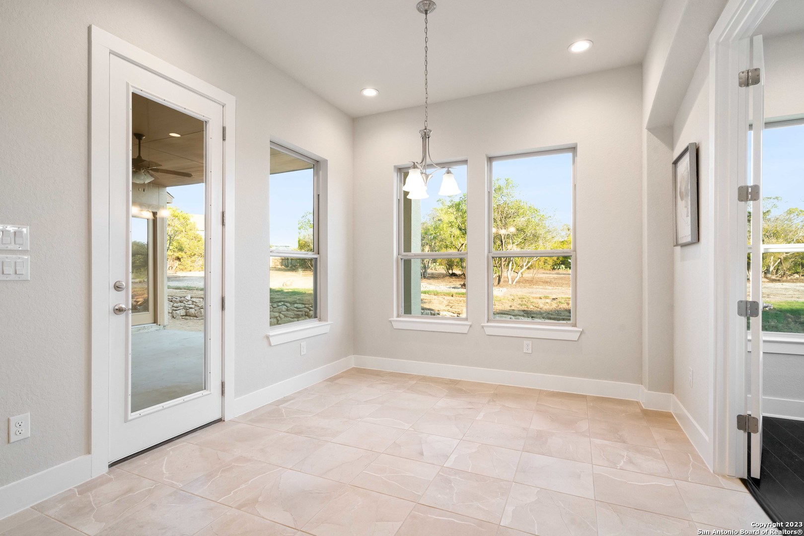 797 Lilly Bluff Castroville, TX 78009 - Photo 20 of 39