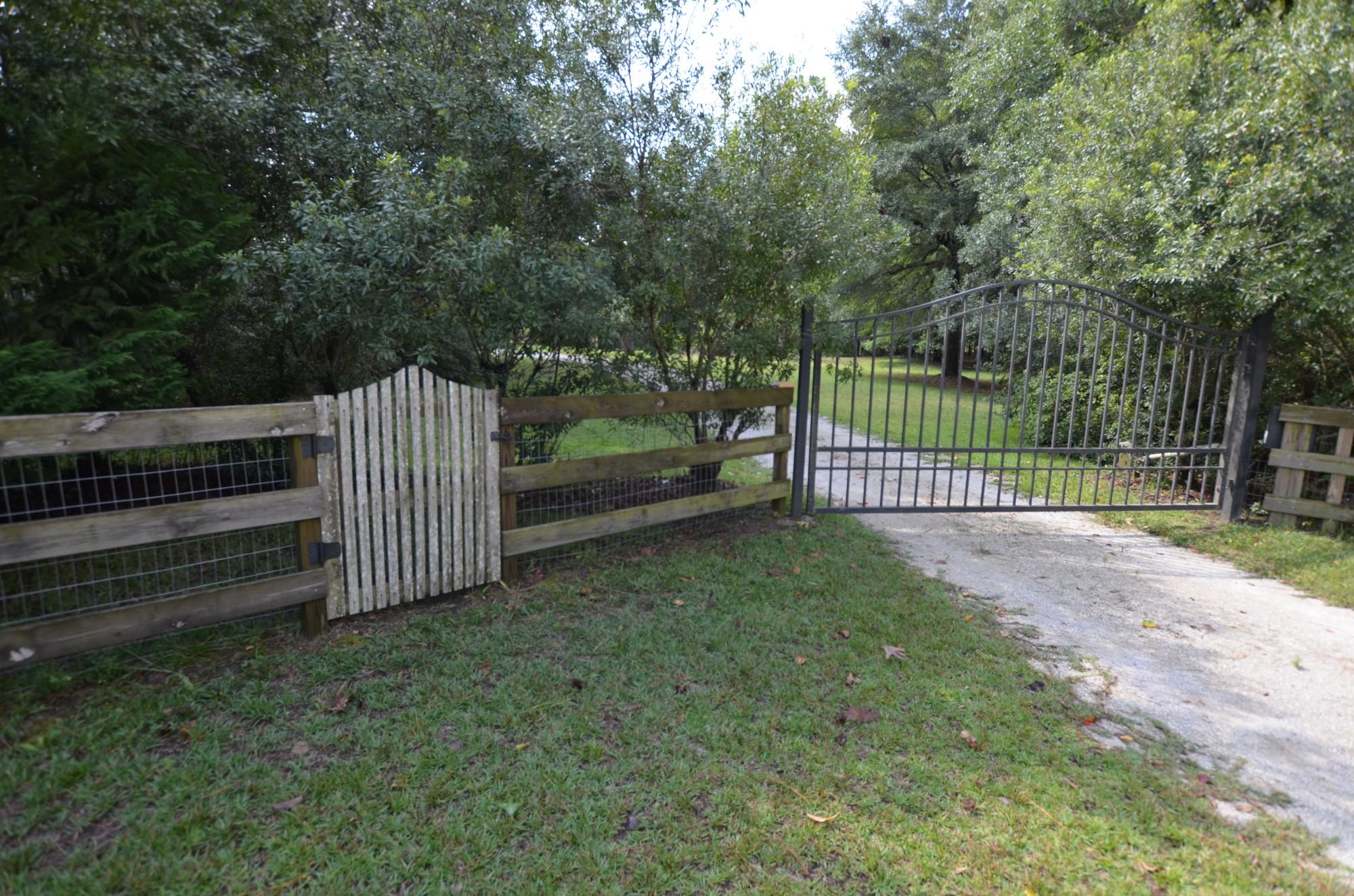 243 Old Cemetary Road Jamestown, SC 29453 - Photo 2 of 30 DSC_0619