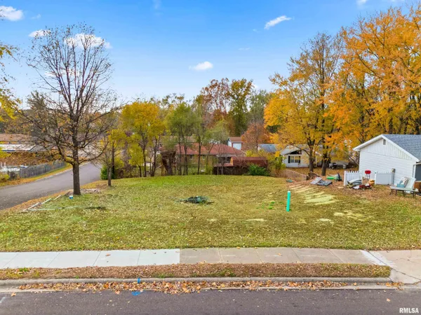 $13,500 | 301 Parkway Lane, Pekin, IL 61554