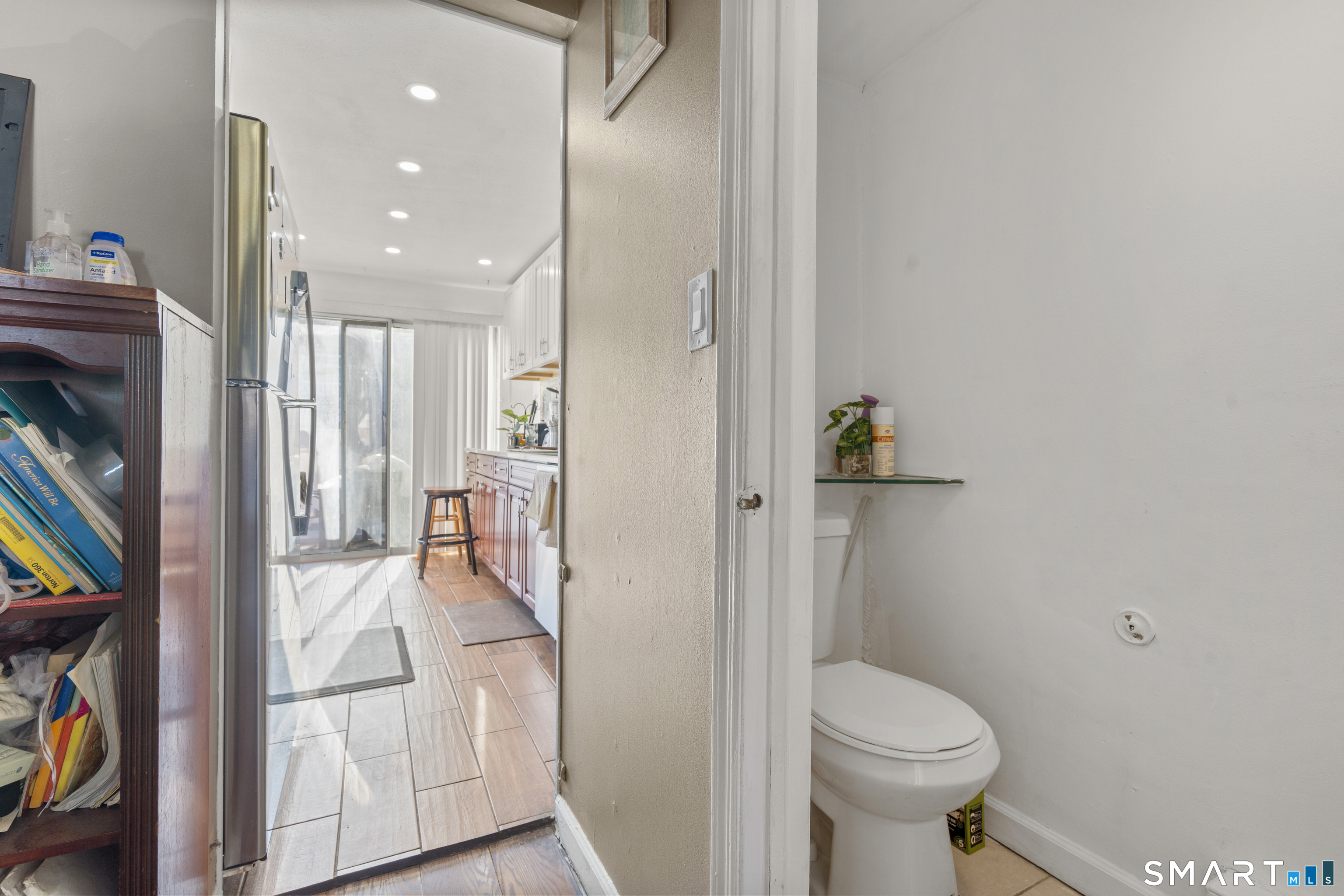 7 Barnstable Lane Stamford, CT 06907 - Photo 15 of 36