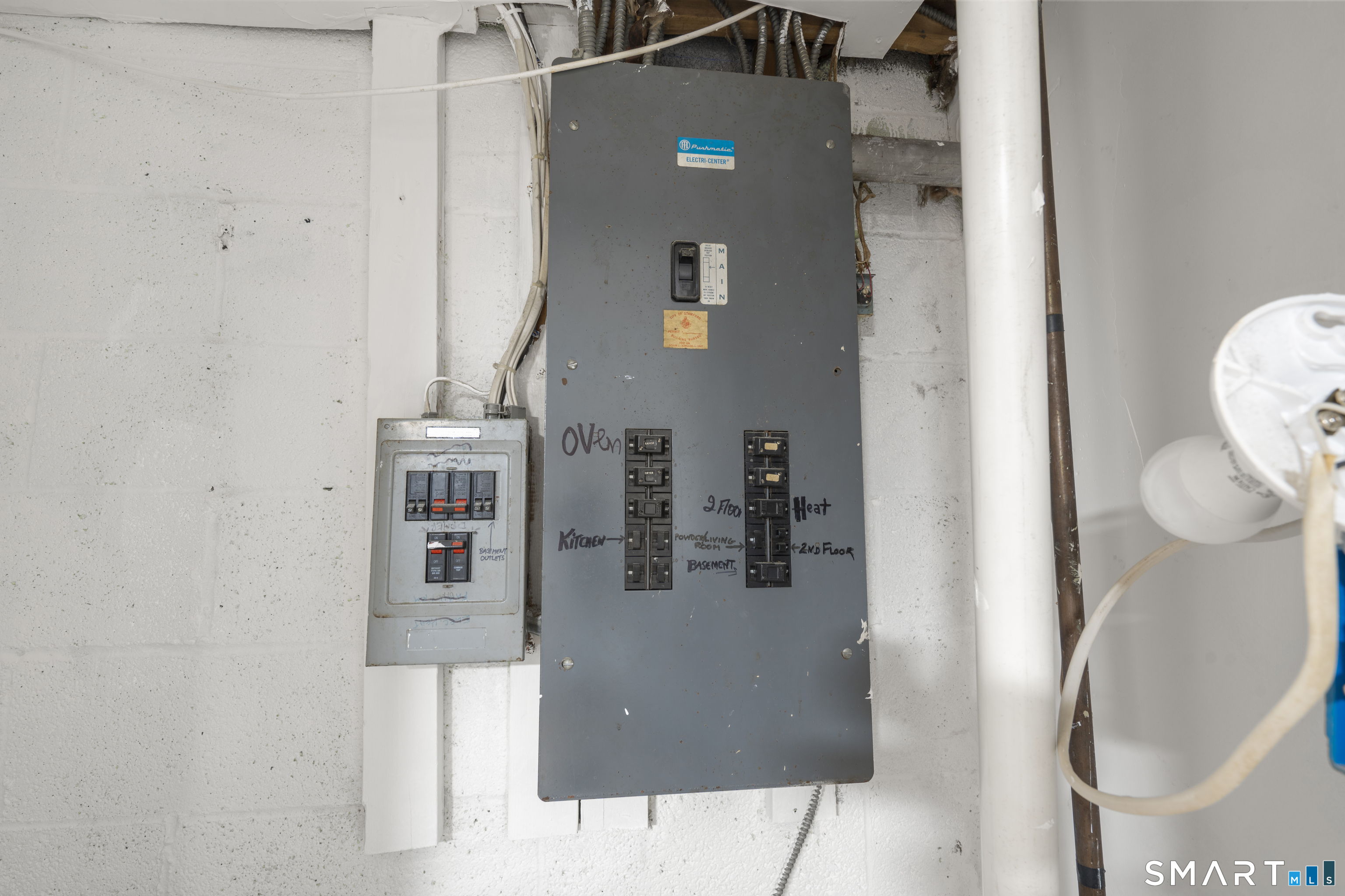 7 Barnstable Lane Stamford, CT 06907 - Photo 29 of 36