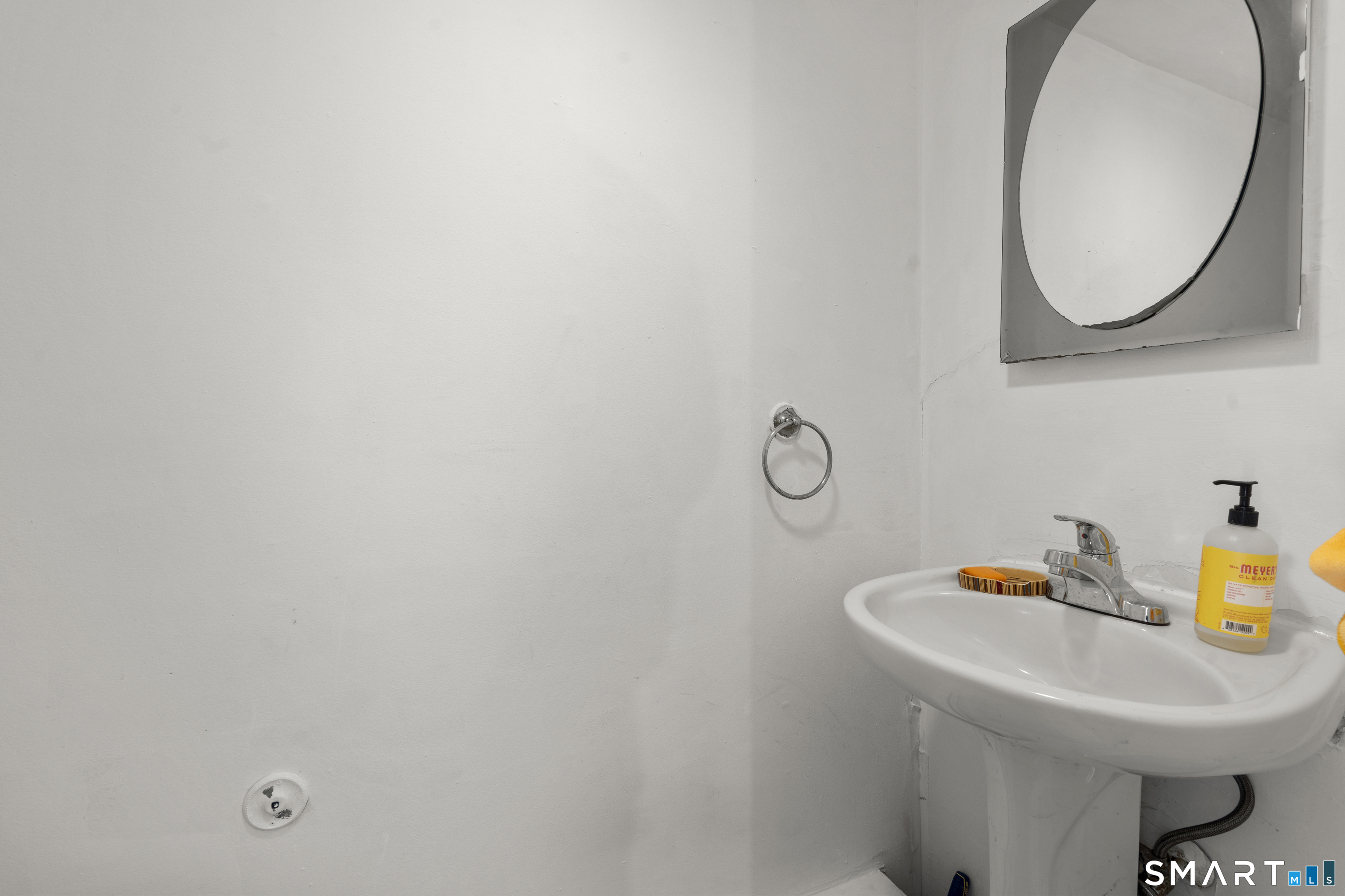 7 Barnstable Lane Stamford, CT 06907 - Photo 35 of 36