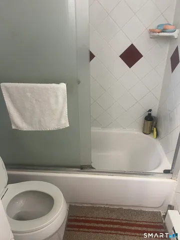 $549,900 | 7 Barnstable Lane, Stamford, CT 06907