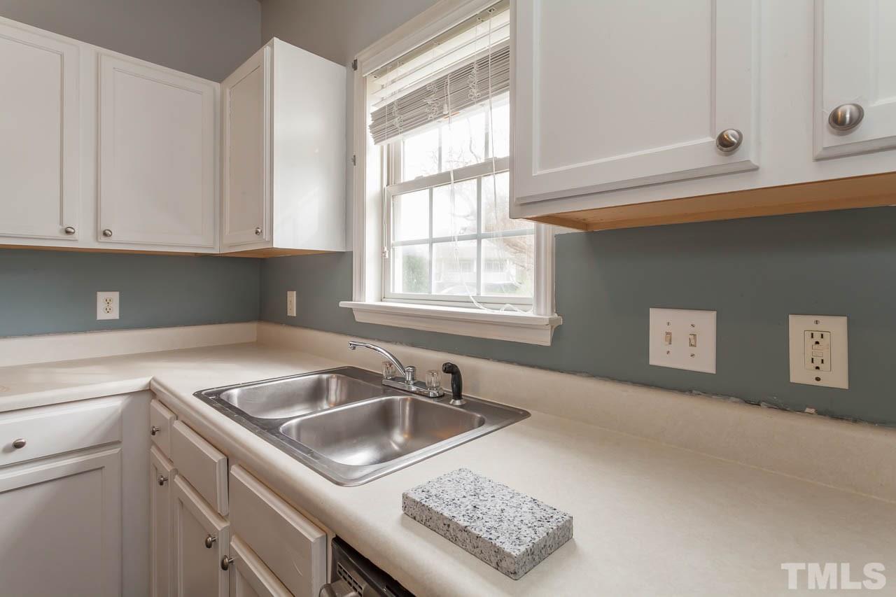 2317 K K Wesley Way Raleigh, NC 27610 - Photo 10 of 24 Gallery Image 10