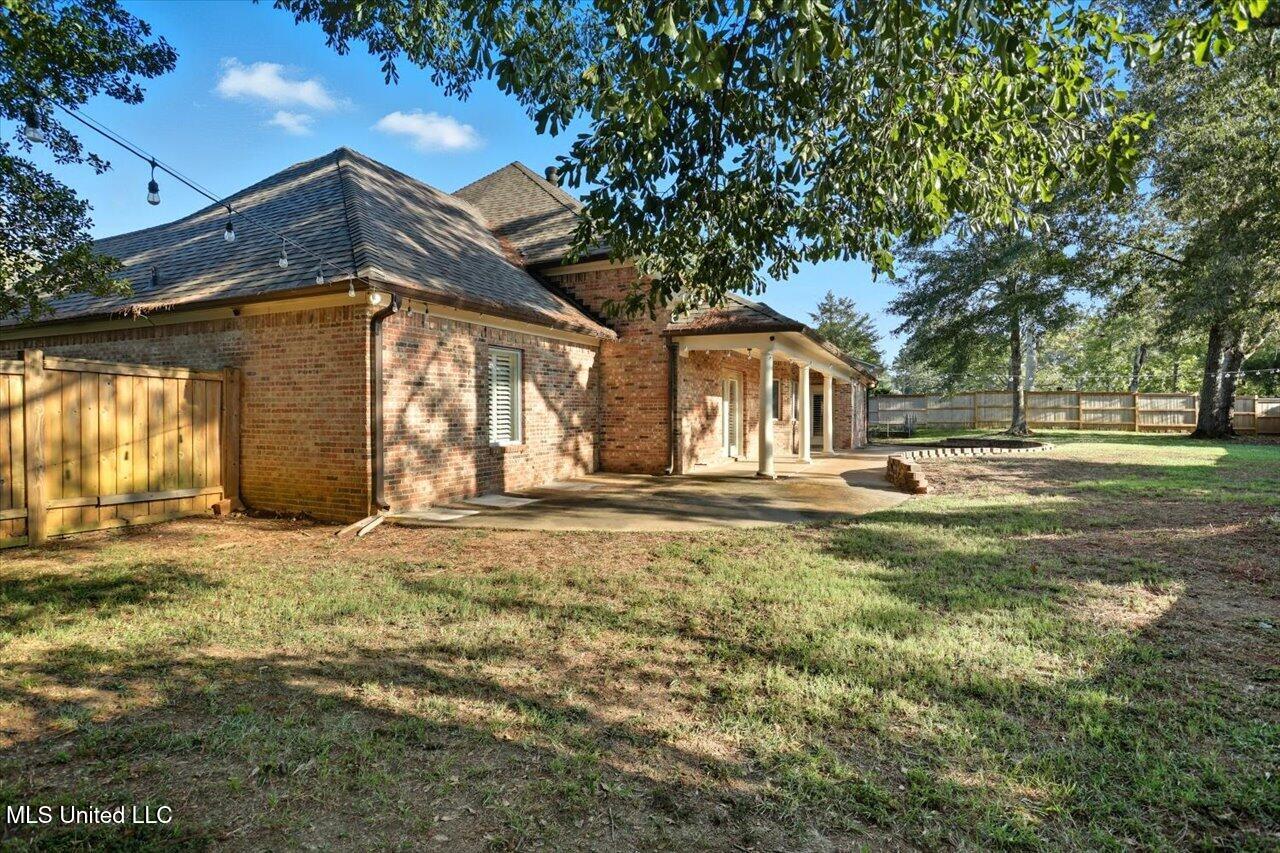 802 Champion View Canton, MS 39046 - Photo 31 of 34 37-802 champion view _ Home Tours MS