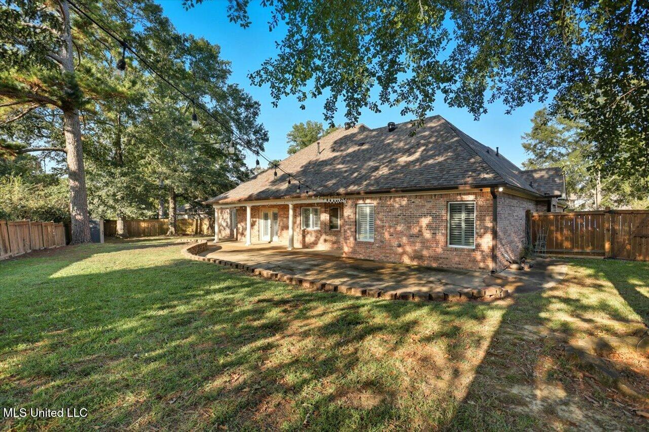 802 Champion View Canton, MS 39046 - Photo 34 of 34 41-802 champion view _ Home Tours MS