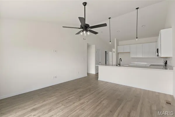 $300,050 | 454 Klenke Vly Drive, Union, MO 63084