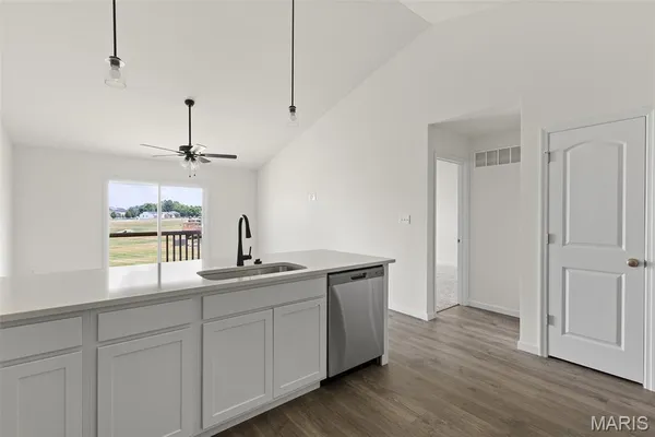 $300,050 | 454 Klenke Vly Drive, Union, MO 63084