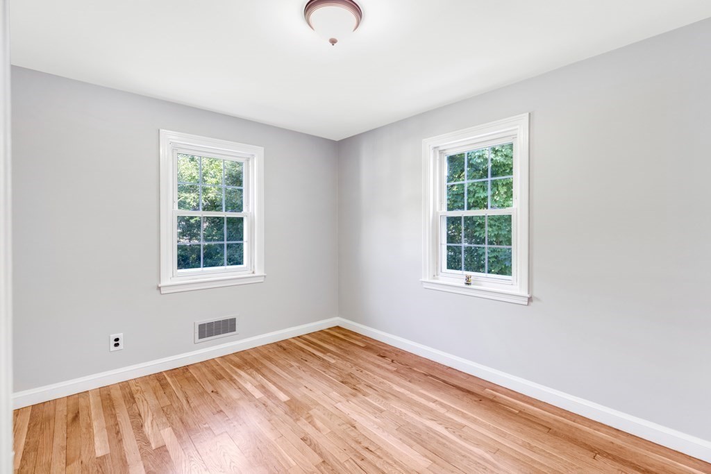 14 Thistledale Road Wakefield, MA 01880 - Photo 18 of 33 Gallery Image 18