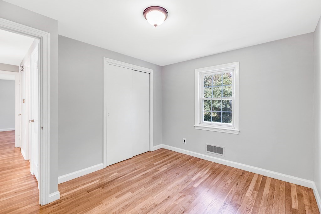 14 Thistledale Road Wakefield, MA 01880 - Photo 19 of 33 Gallery Image 19