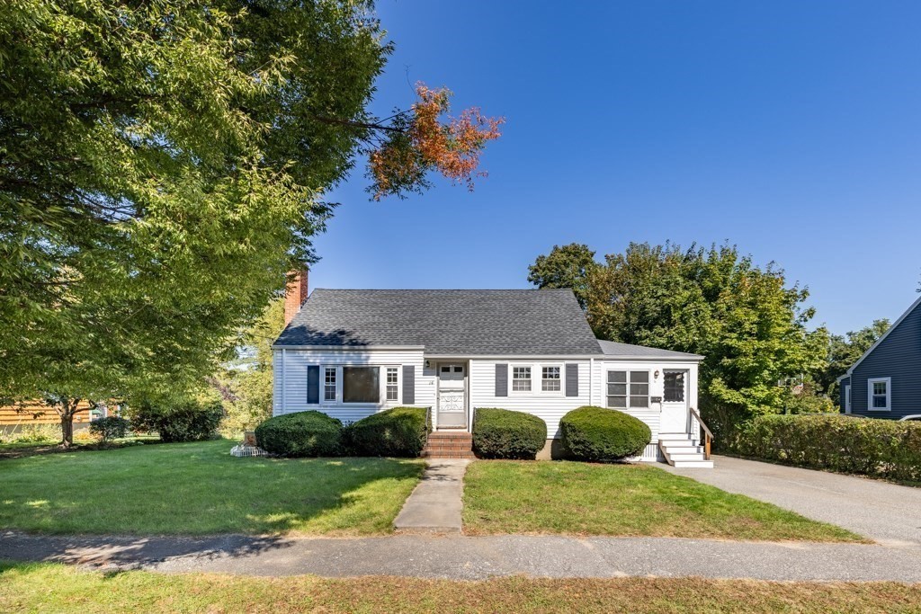 14 Thistledale Road Wakefield, MA 01880 - Photo 3 of 33 Gallery Image 3
