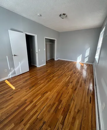 $1,640 | 335 Wells Street, Unit 20, Bridgeport, CT 06606