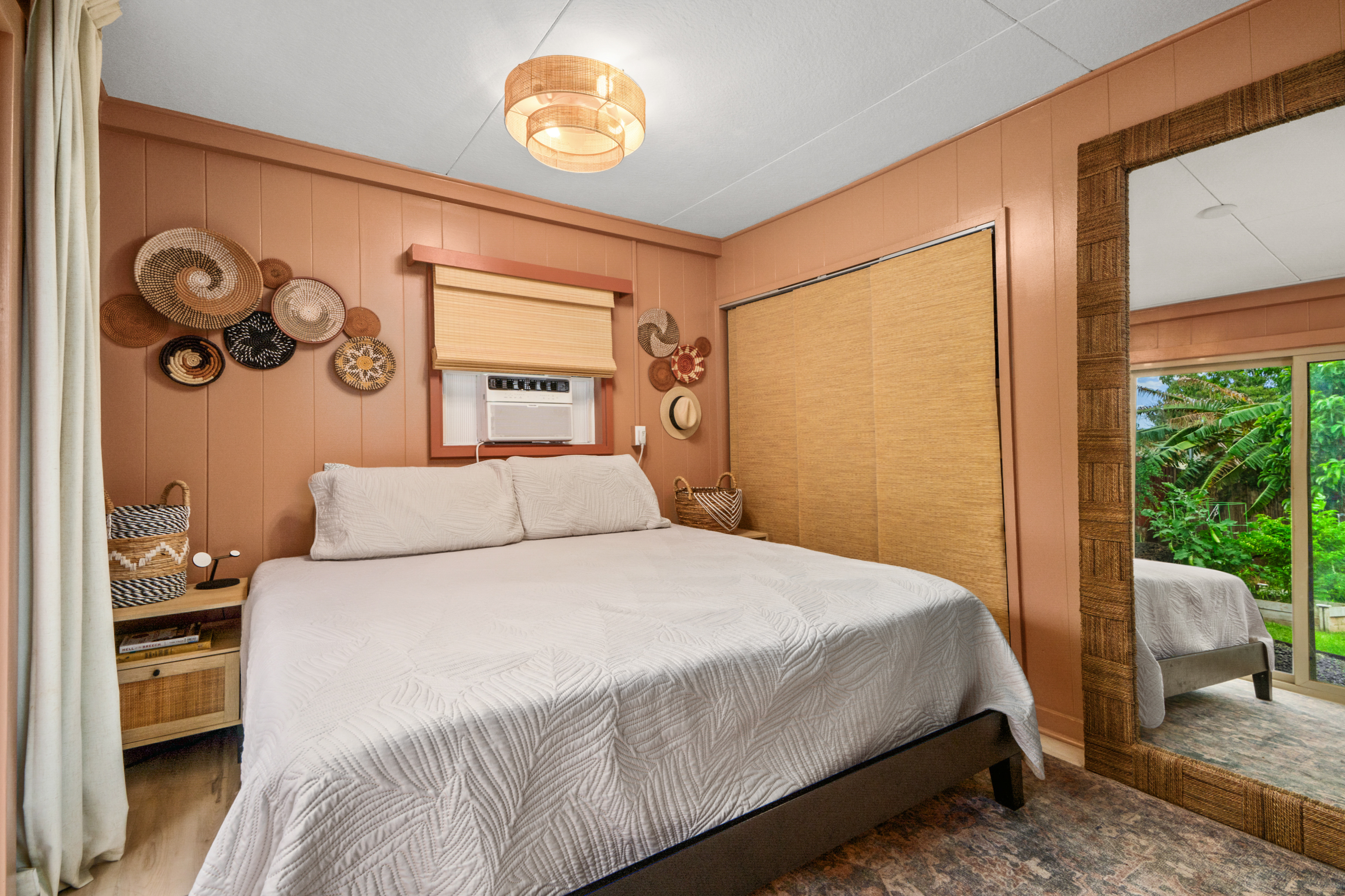 9639 Maule Road Waimea, HI 96796 - Photo 18 of 29 a bedroom with a bed and a window