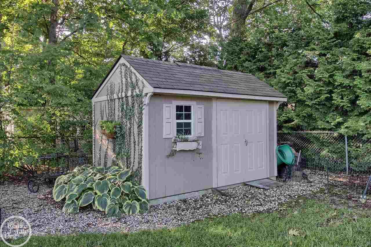 311 Cloverly Road Grosse Pointe Farms, MI 48236 - Photo 31 of 34