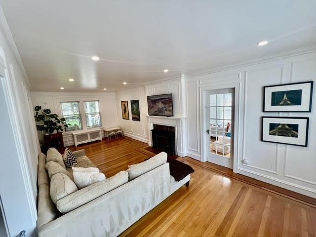 22 Longfellow Road Worcester, MA 01602 - Photo 6 of 32