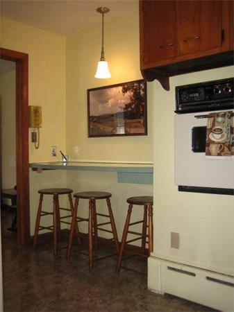 95 Huntington Road Hadley, MA 01035 - Photo 12 of 28 Gallery Image 12