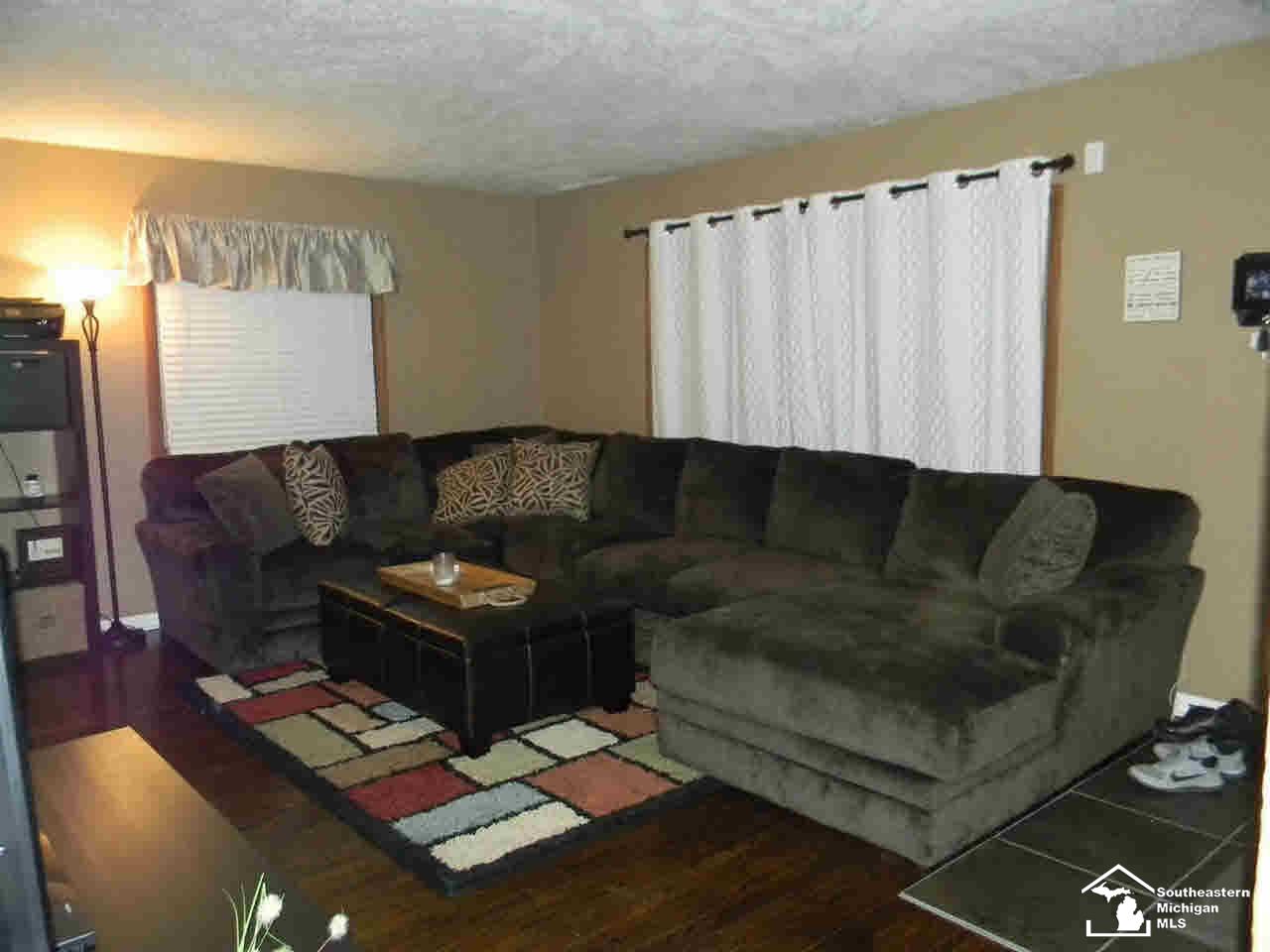 679 East Erie Road Temperance, MI 48182 - Photo 2 of 3
