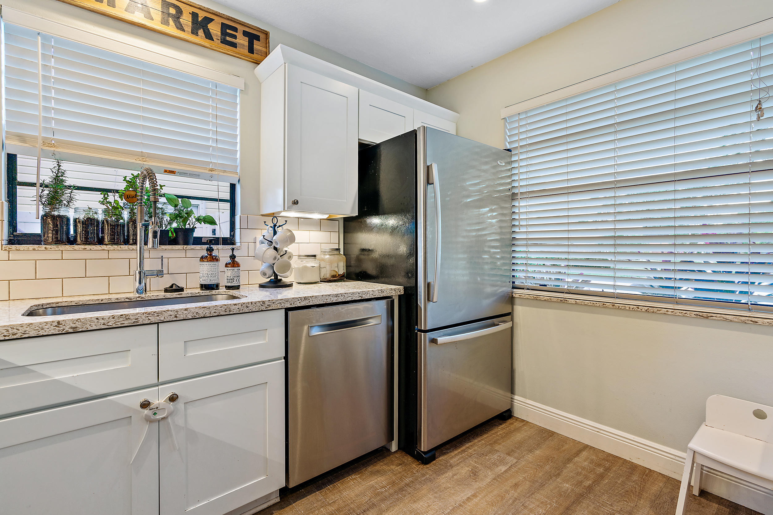 124 Timberline Drive Jupiter, FL 33458 - Photo 9 of 27 124 Timberline Dr-4