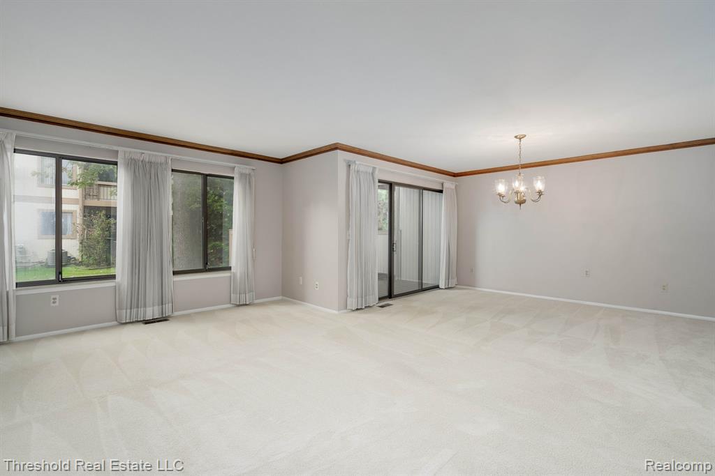 23231 Farmington Road Farmington, MI 48336 - Photo 21 of 53