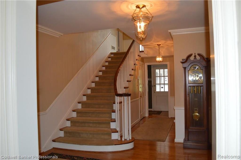 21 Beacon Hill Road Grosse Pointe Farms, MI 48236 - Photo 33 of 93