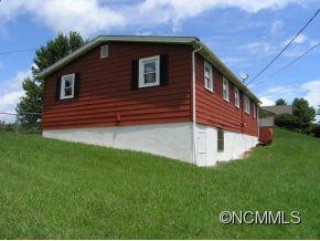 1340 Alexander Road Leicester, NC 28748 - Photo 2 of 13 Gallery Image 2