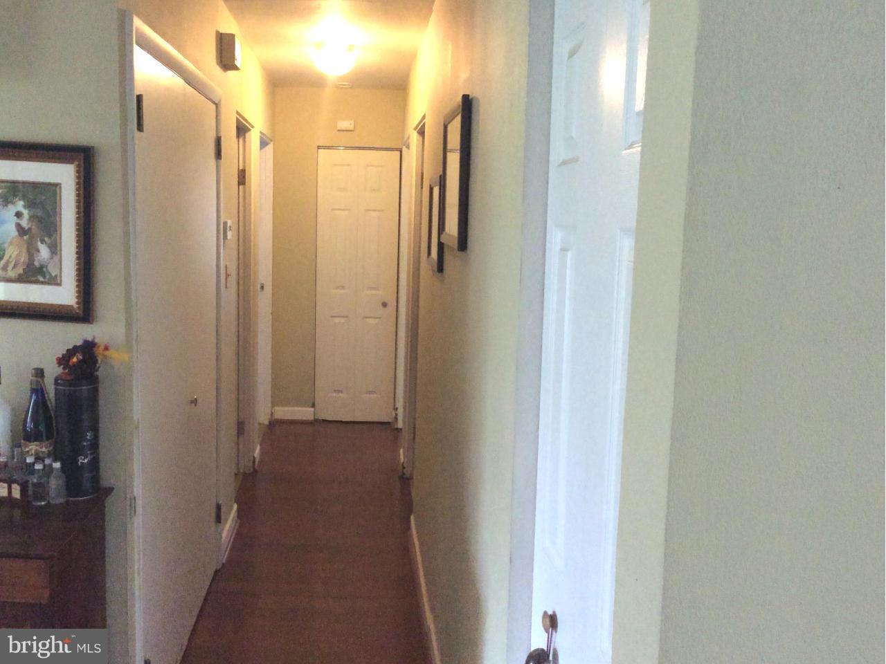 205 West Ash Road Sterling, VA 20164 - Photo 7 of 16 Interior (General)