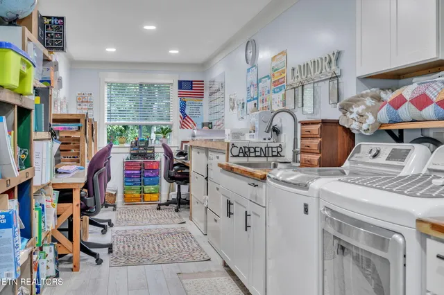 $999,950 | 328 Ridge Circle Road, Andersonville, TN 37705