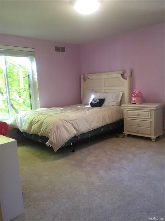 30618 High Valley Road Farmington Hills, MI 48331 - Photo 35 of 46