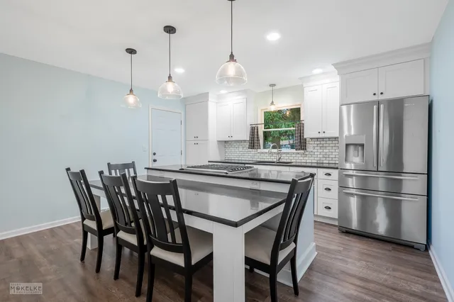 $299,900 | 510 West Dolph Street, Yorkville, IL 60560