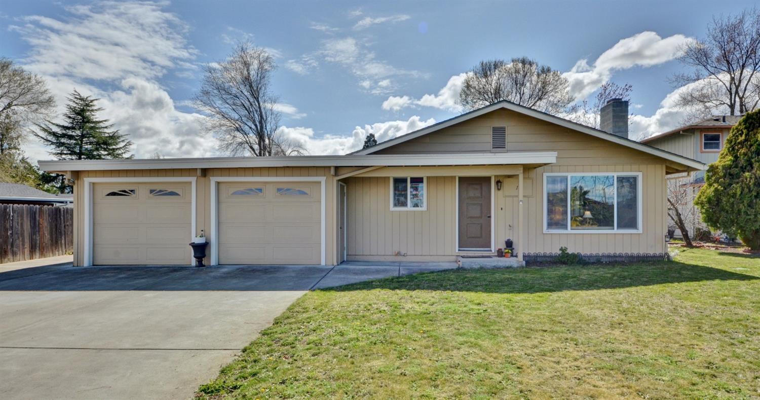 117 Houston Road Phoenix, OR 97535 - Photo 1 of 35 Primary Photo