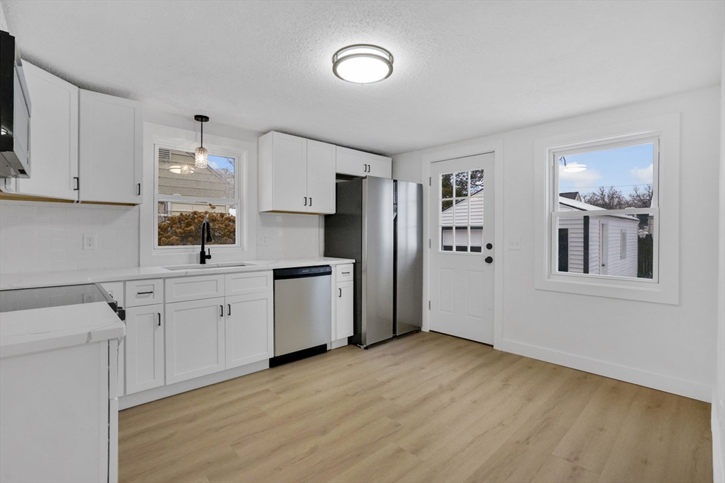 38 Tyrone Street Springfield, MA 01104 - Photo 12 of 31