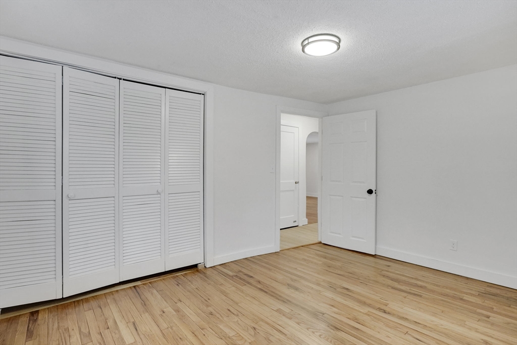 38 Tyrone Street Springfield, MA 01104 - Photo 19 of 31