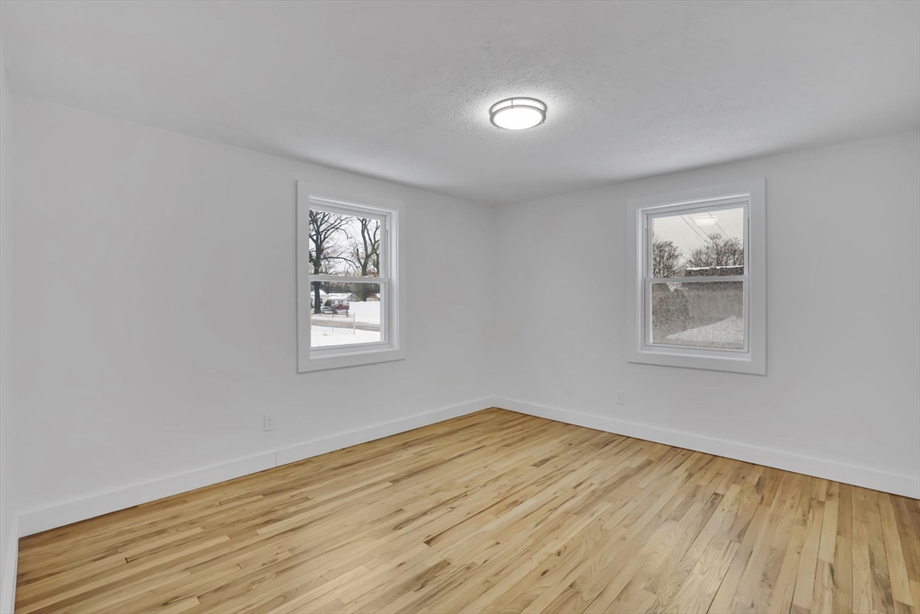 38 Tyrone Street Springfield, MA 01104 - Photo 20 of 31